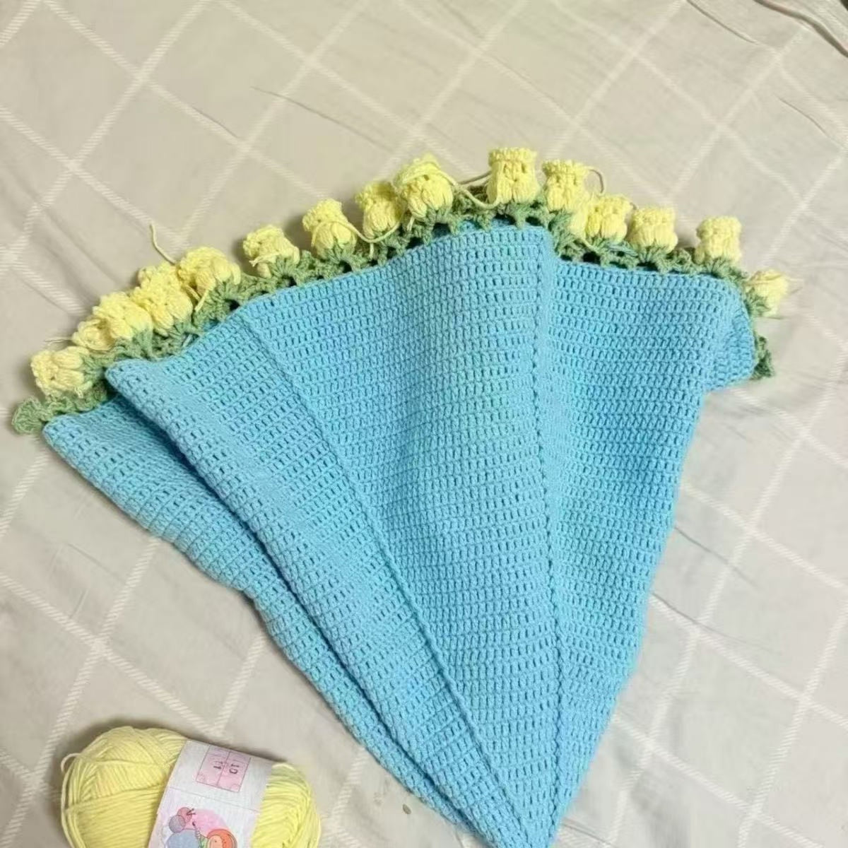 Hand-Knitted Rose Blanket DIY Kit & Ready-Made Gift for Mother's Day Valentine's Day