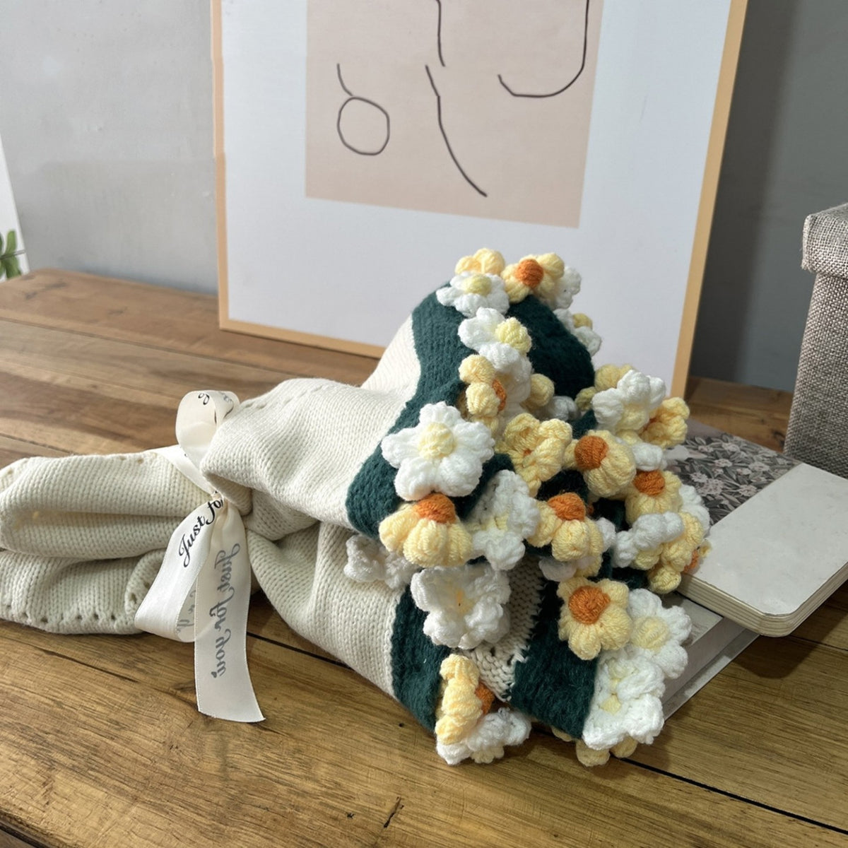 Hand-Knitted Daisy Blanket Bouquet Blanket Ready-Made Hand-Woven Flower Blanket, Gift For Mother And Girlfriend