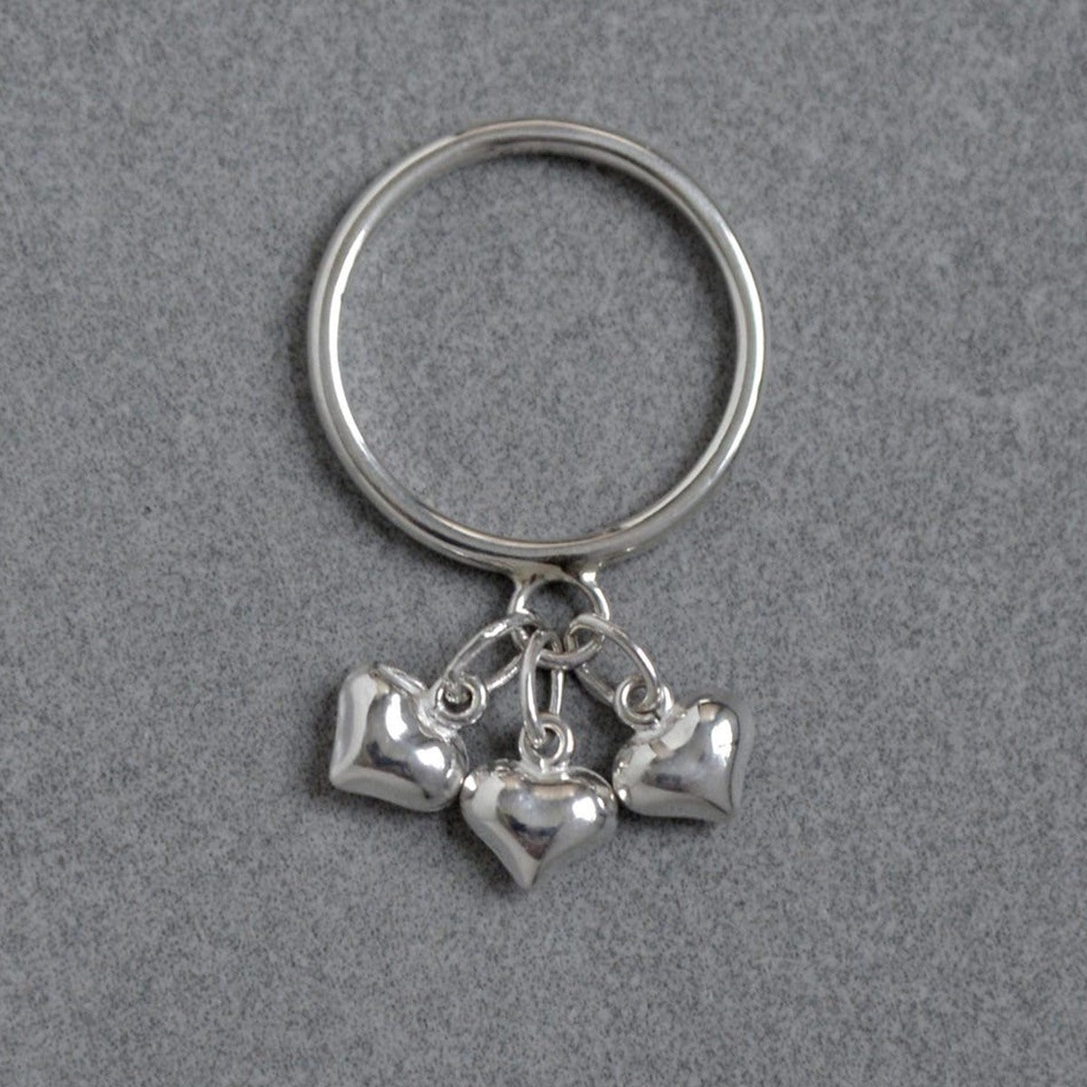 3 Hearts Dangle Charm Ring