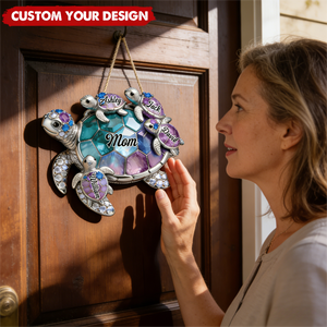 Personalized Grandma-shaped Turtle Wood Sign- Gift For Mom and Grandma