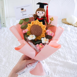 Personalized Crochet Graduation Bouquet Doll - Class of 2026 Keepsake