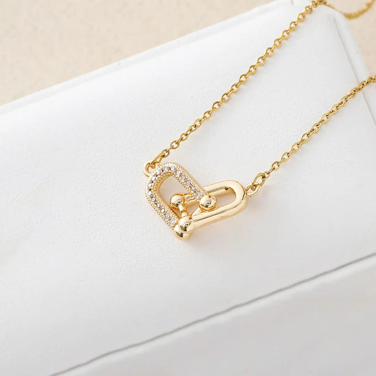 Mother & Daughter Interlocking Horseshoe Buckle Necklace