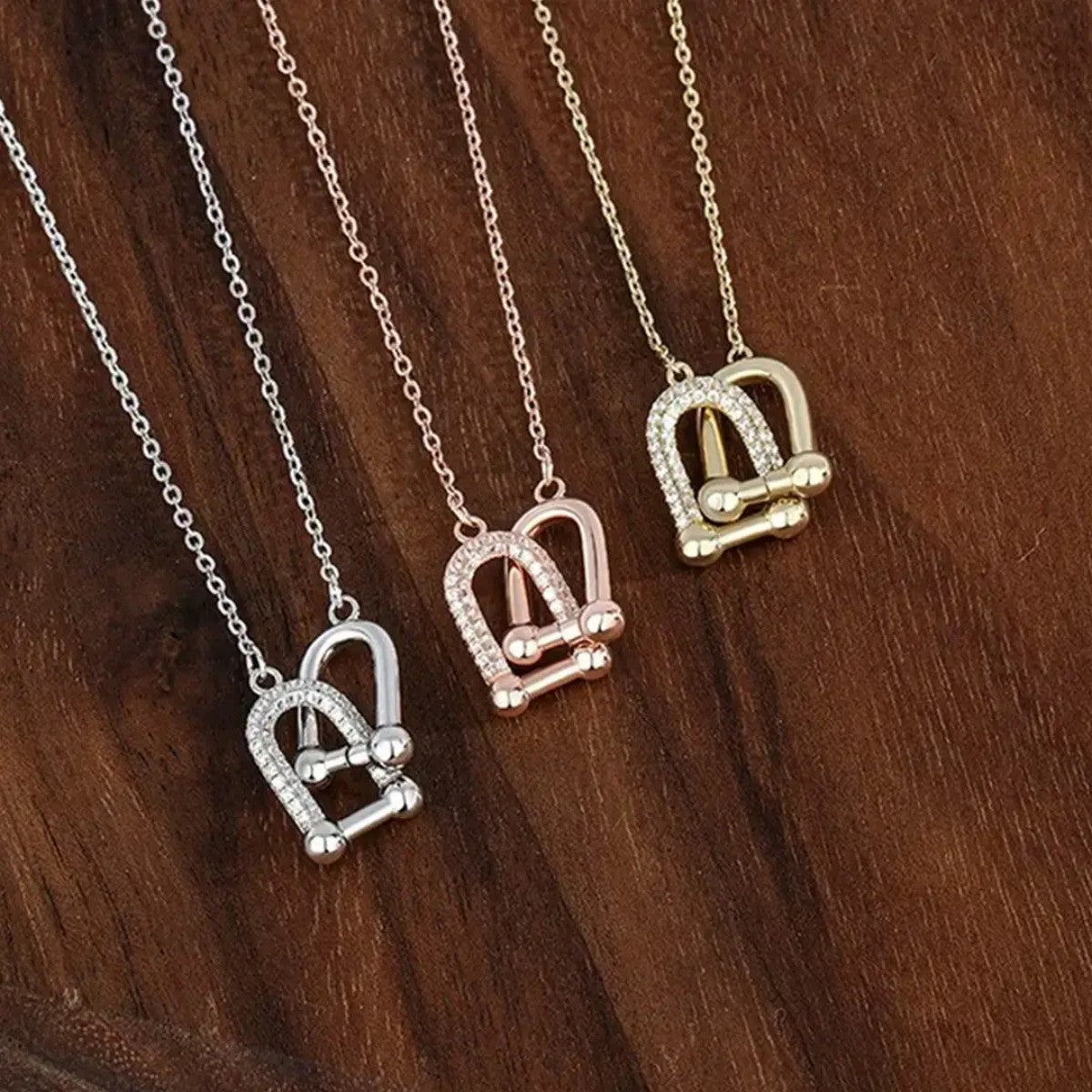 Mother & Daughter Interlocking Horseshoe Buckle Necklace