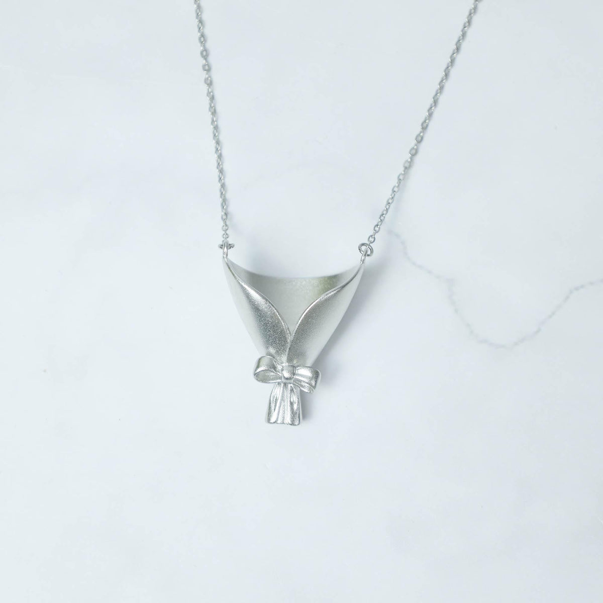 Floral Necklace - Gift For Mom Grandma Wife